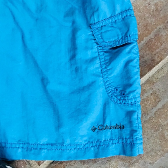 Columbia Omni-Shade Turquoise Shorts Size 14 / 16 - Picture 3 of 4